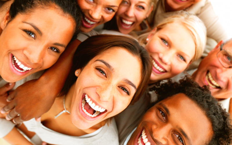 Psicodrama para la solución emocional de jóvenes y adultos