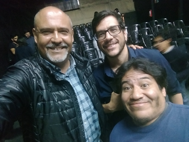 Sergio González con Patricio Villavicencio y Javier Pérez - ArtesUnidas.com