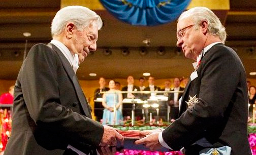 Mario Vargas Llosa recibe el Nobel de Literatura 
