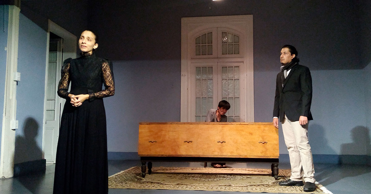 Juan está muerto: teatro mágico y potente