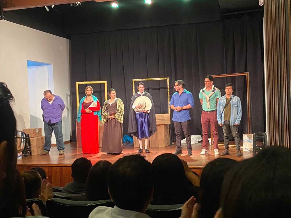 Estreno de Peregrinos en el Teatro Lucía en Miraflores