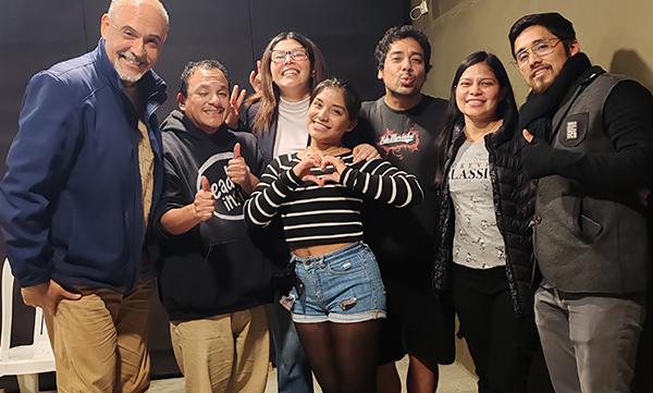 Sergio González junto a los actores, director y producción de Desequilibrados